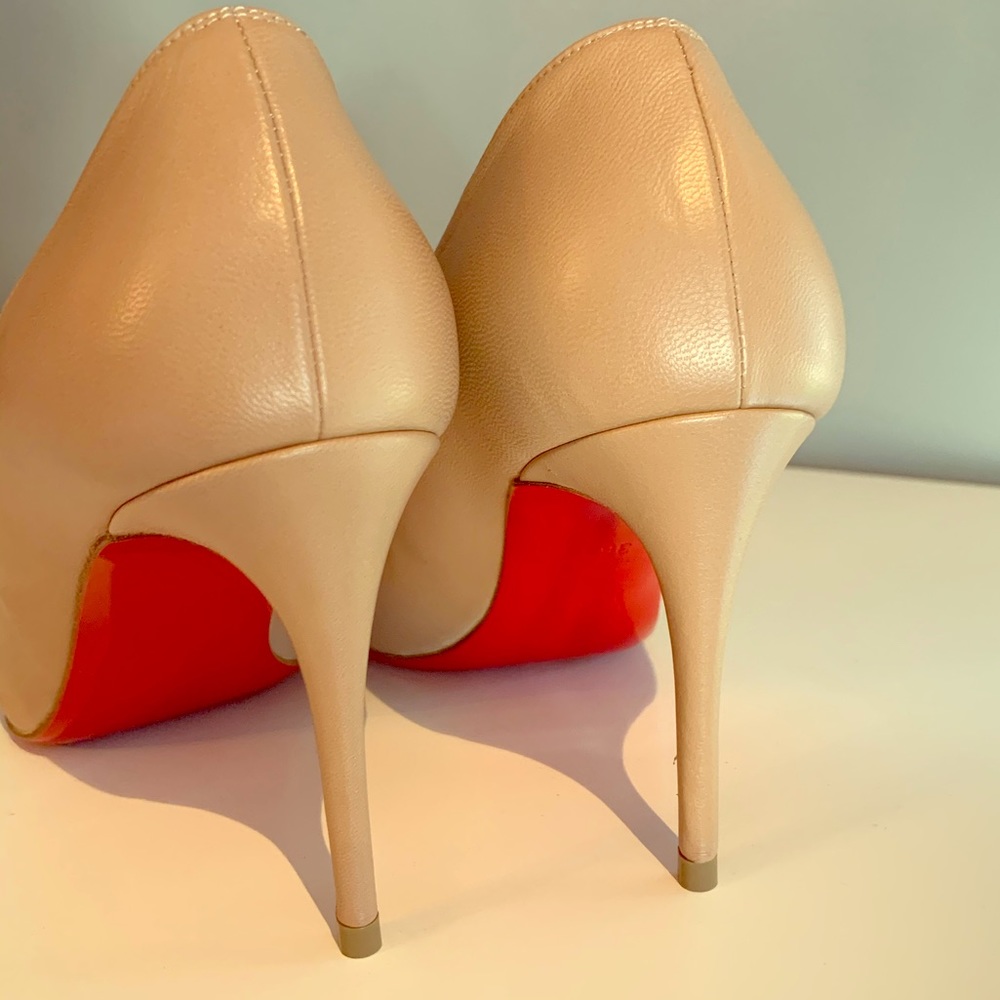 Christian Louboutin Pigalle 36.5 Nude/Beige
